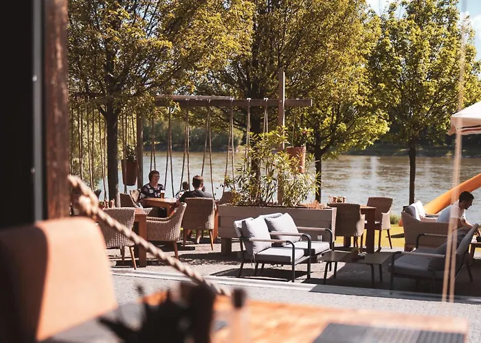 Eurovea Tower Free Parking * Bratislava